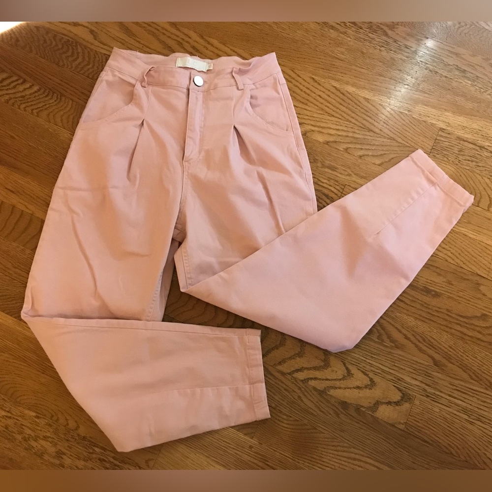 High rise barrel tapered leg jeans in light pink size M